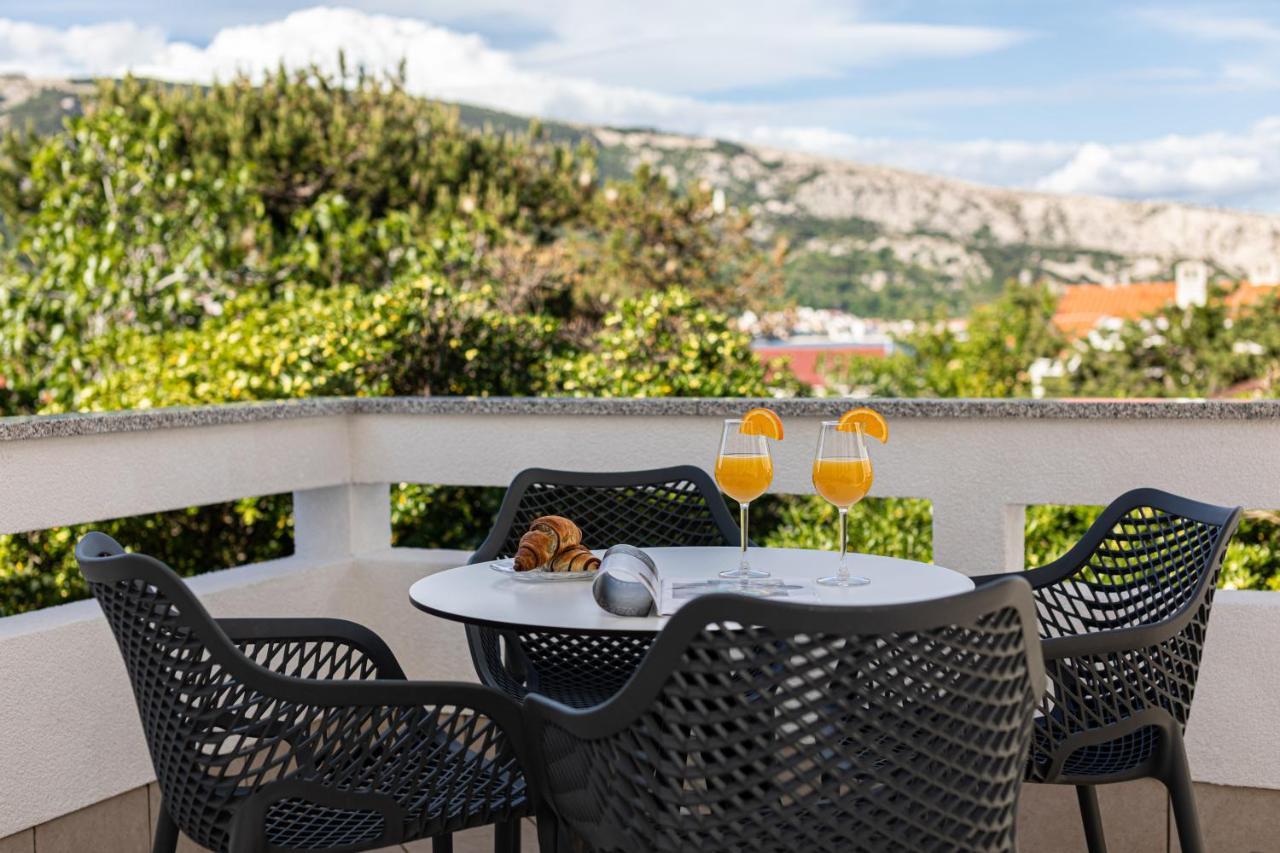 Happy Apartments Baska Exteriér fotografie